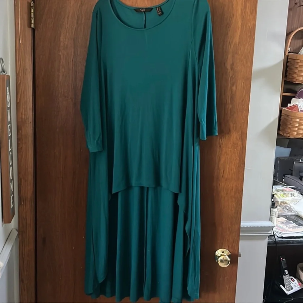 G.I.L.I. Dramatic Hi-Low Rib Knit Tunic teal green color - Picture 2 of 8